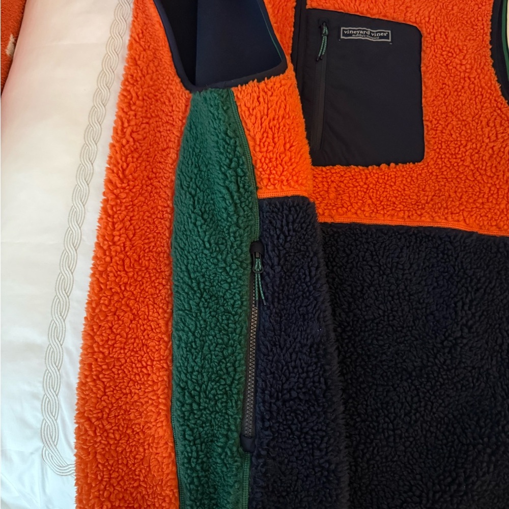 Vineyard Vines Orange Navy Green Sherpa Vest - Picture 2 of 3